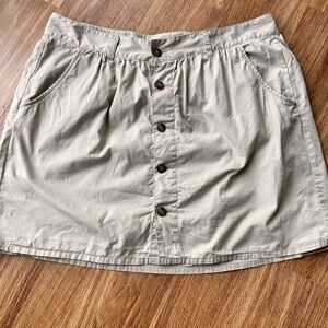 Old Navy Size 16 Skirt Buttons Pockets Old Navy Skirt 100% cotton Beige Khaki